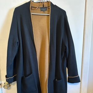 Beautiful cardigan/overcoat.